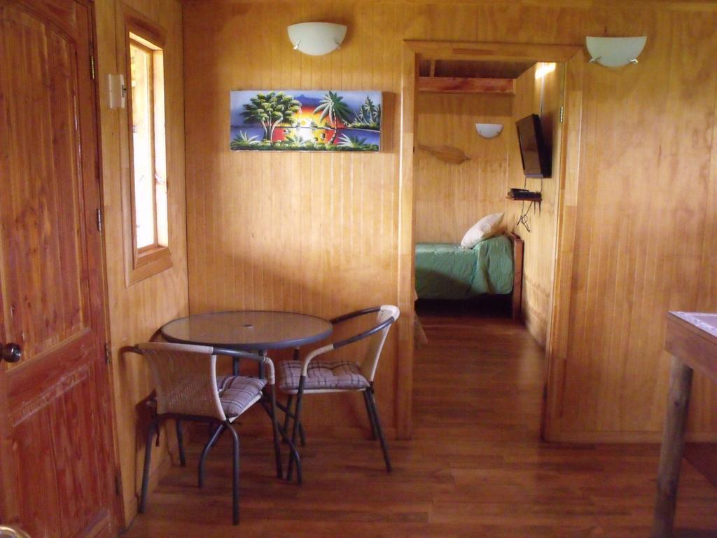 Cabanas Tokerau Hanga Roa Room photo